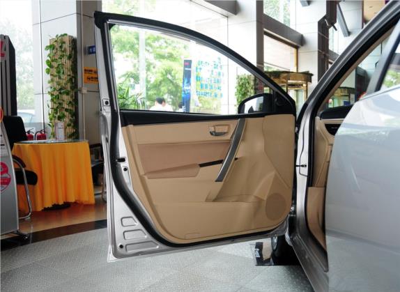 卡罗拉 2014款 1.6L 手动GL 车厢座椅   前门板