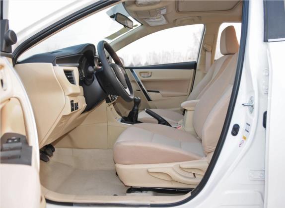 卡罗拉 2014款 1.6L 手动GL-i 车厢座椅   前排空间