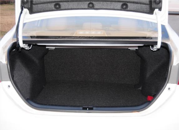 卡罗拉 2014款 1.6L 手动GL-i 车厢座椅   后备厢