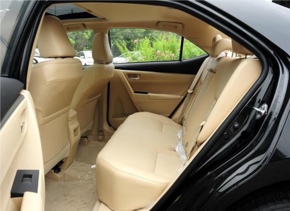 卡罗拉 2014款 1.6L 手动GL-i真皮版 车厢座椅   后排空间
