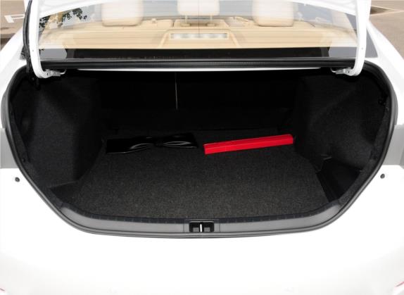 卡罗拉 2014款 1.6L CVT GL-i真皮版 车厢座椅   后备厢