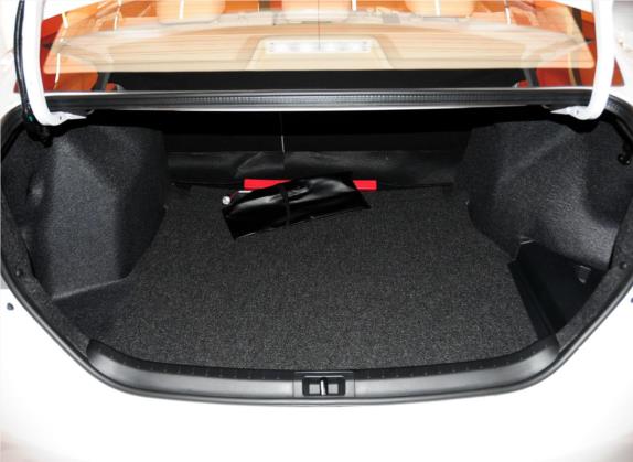 卡罗拉 2014款 1.6L CVT GLX-i 车厢座椅   后备厢