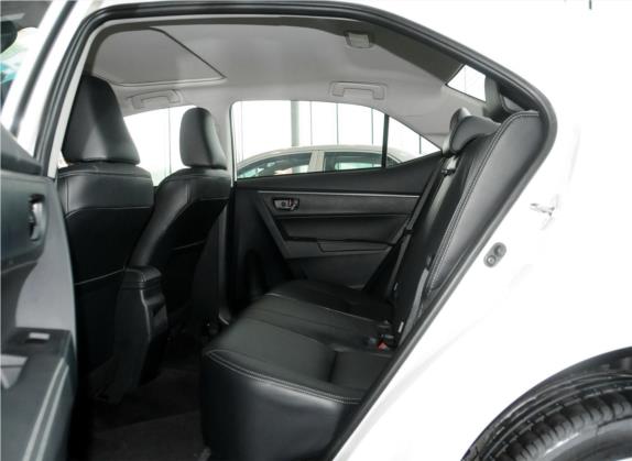卡罗拉 2014款 1.6L CVT GLX-i导航版 车厢座椅   后排空间