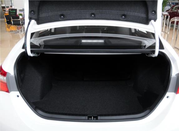 卡罗拉 2014款 1.6L CVT GLX-i导航版 车厢座椅   后备厢