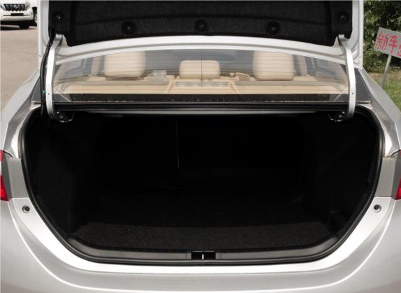 卡罗拉 2014款 1.8L 手动GLX-i 车厢座椅   后备厢