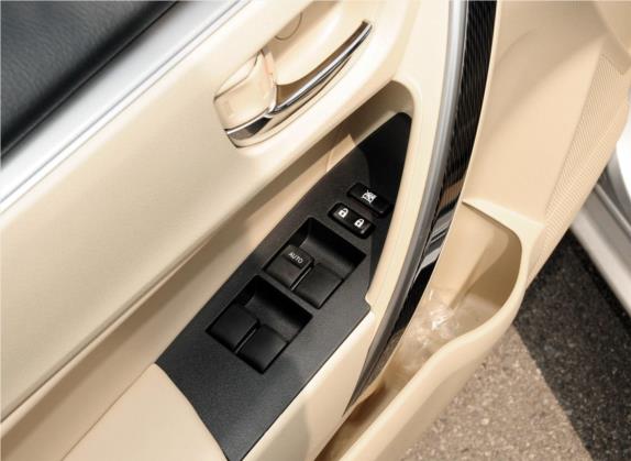 卡罗拉 2014款 1.8L 手动GLX-i 车厢座椅   门窗控制
