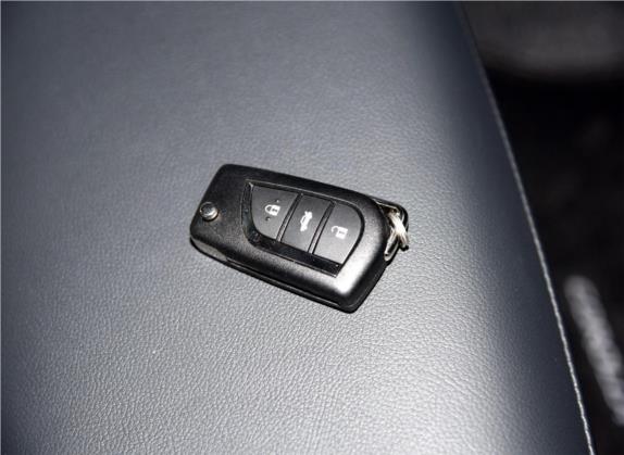 卡罗拉 2016款 1.6L CVT GL-i炫酷版 其他细节类   钥匙