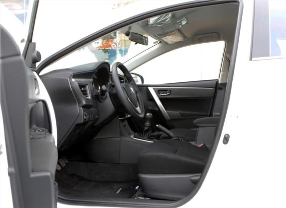卡罗拉 2017款 1.6L 手动GL 车厢座椅   前排空间