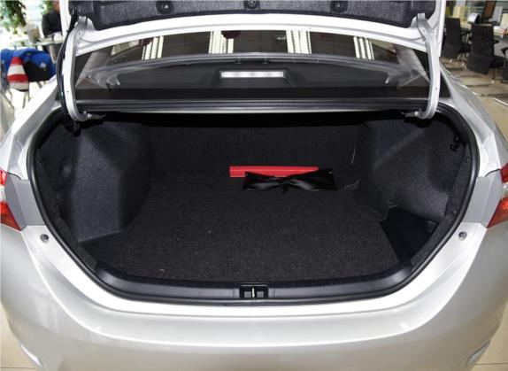 卡罗拉 2017款 1.2T 手动GL 车厢座椅   后备厢