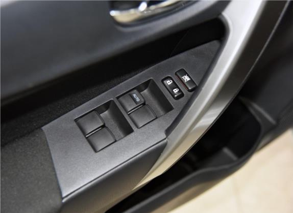 卡罗拉 2017款 1.2T 手动GL 车厢座椅   门窗控制