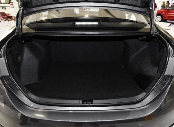 卡罗拉 2017款 1.2T CVT GL 车厢座椅   后备厢
