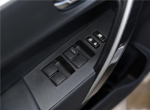 卡罗拉 2017款 1.2T CVT GL-i真皮特别版 车厢座椅   门窗控制