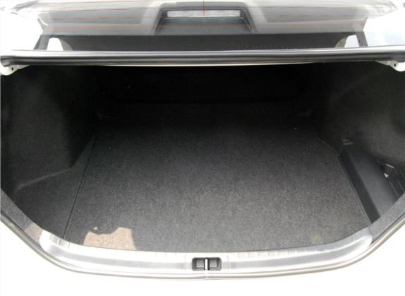 卡罗拉 2017款 改款 1.2T S-CVT GL-i 车厢座椅   后备厢