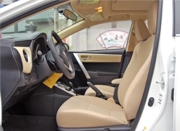 卡罗拉 2017款 改款双擎 1.8L E-CVT领先版 车厢座椅   前排空间