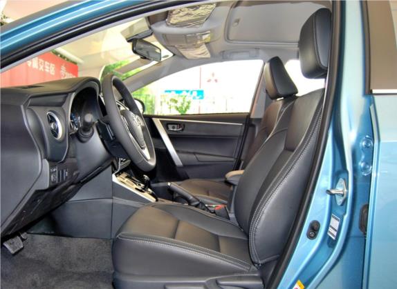 卡罗拉 2017款 改款双擎 1.8L E-CVT豪华版 车厢座椅   前排空间