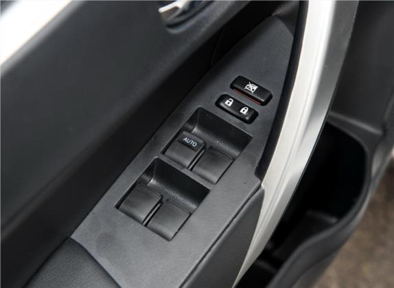 卡罗拉 2018款 双擎 1.8L E-CVT智尚版 车厢座椅   门窗控制