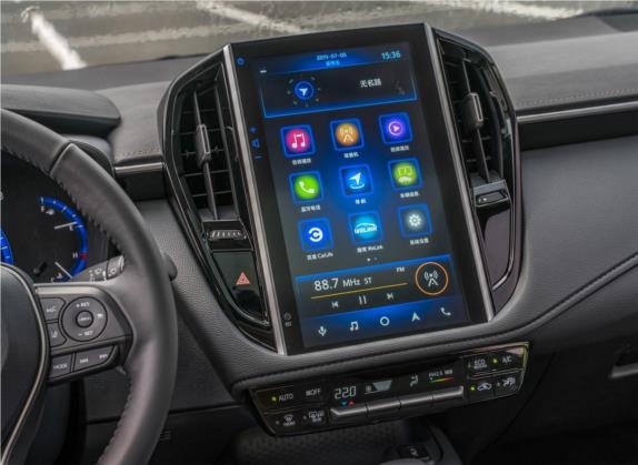 卡罗拉 2019款 双擎 1.8L E-CVT旗舰版 中控类   中控台