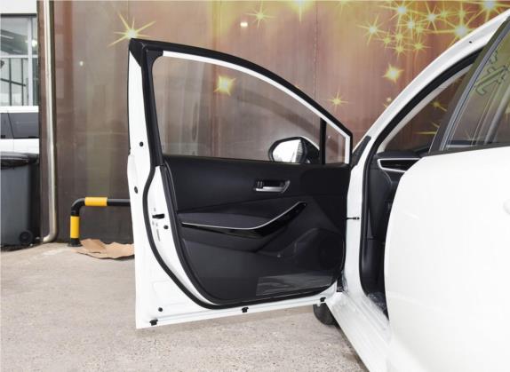 卡罗拉 2019款 双擎 1.8L E-CVT GL-i先锋版 车厢座椅   前门板