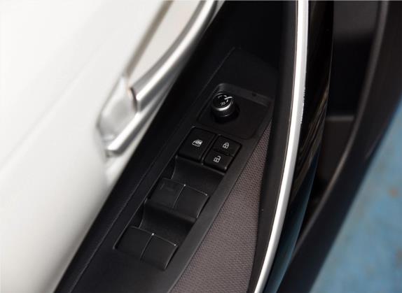 卡罗拉 2019款 双擎 1.8L E-CVT GL-i精英版 车厢座椅   门窗控制