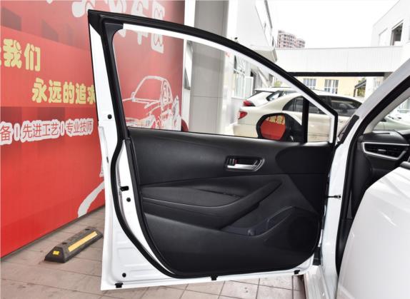 卡罗拉 2021款 1.2T S-CVT 运动版 车厢座椅   前门板