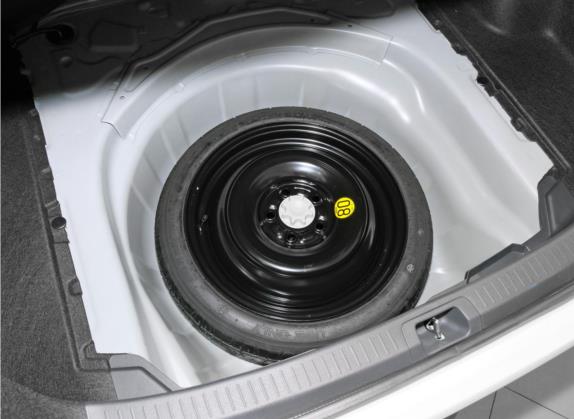 卡罗拉 2021款 双擎 1.8L E-CVT先锋版 其他细节类   备胎