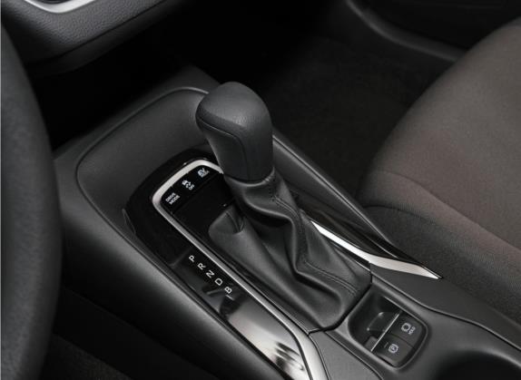 卡罗拉 2021款 双擎 1.8L E-CVT先锋版 中控类   挡把