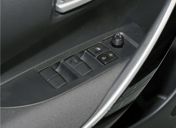卡罗拉 2021款 双擎 1.8L E-CVT先锋版 车厢座椅   门窗控制
