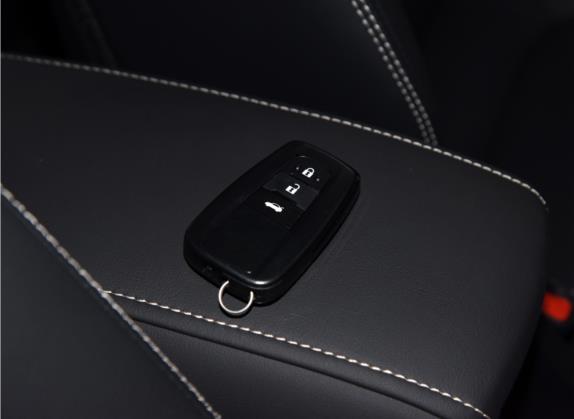 卡罗拉 2021款 1.2T S-CVT 旗舰版 其他细节类   钥匙