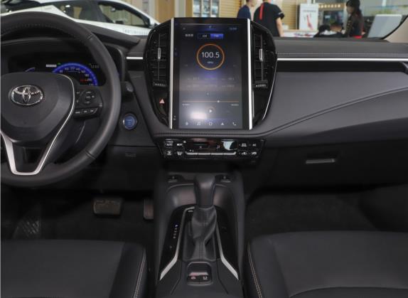 卡罗拉 2021款 双擎 1.8L E-CVT旗舰版 中控类   中控台