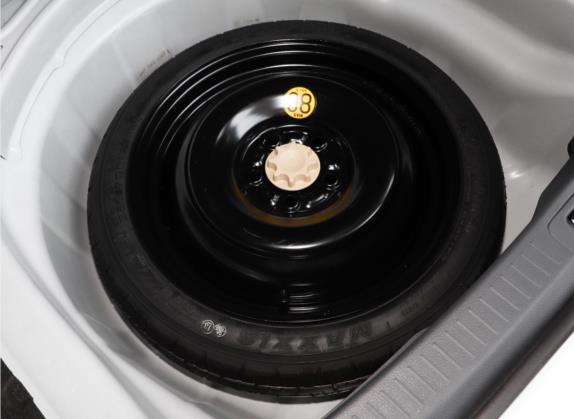 卡罗拉 2021款 双擎 1.8L E-CVT旗舰版 其他细节类   备胎