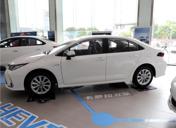 卡罗拉 2021款 双擎 1.8L E-CVT旗舰版 外观   正侧