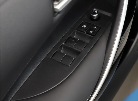 卡罗拉 2021款 双擎 1.8L E-CVT旗舰版 车厢座椅   门窗控制