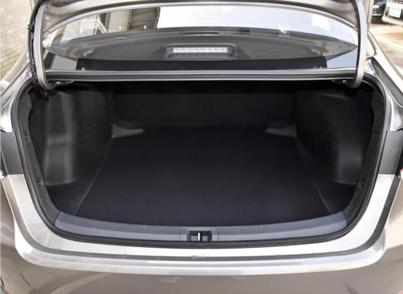 卡罗拉 2021款 TNGA 1.5L CVT先锋版 车厢座椅   后备厢