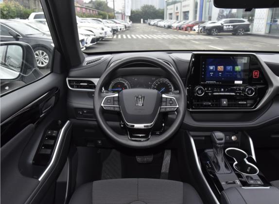 皇冠陆放 2021款 2.5L HEV四驱精英版 中控类   驾驶位