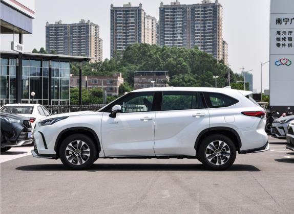 皇冠陆放 2022款 2.5L HEV四驱精英版 外观   正侧