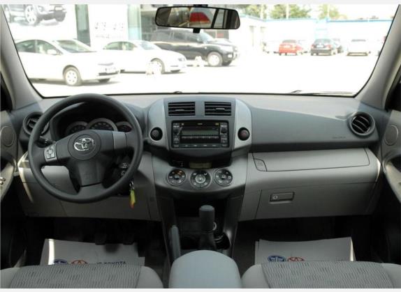 RAV4荣放 2009款 2.0L 手动经典版 中控类   中控全图