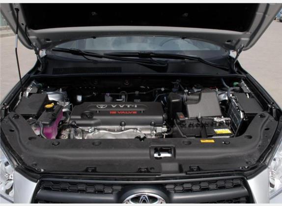 RAV4荣放 2009款 2.0L 手动经典版 其他细节类   发动机舱