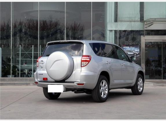 RAV4荣放 2009款 2.0L 手动经典版 外观   斜后
