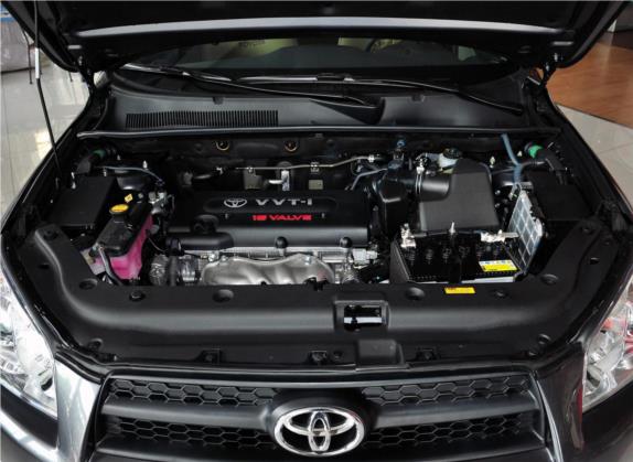 RAV4荣放 2009款 2.0L 自动豪华版 其他细节类   发动机舱