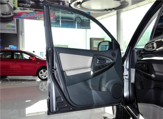 RAV4荣放 2009款 2.0L 自动豪华版 车厢座椅   前门板