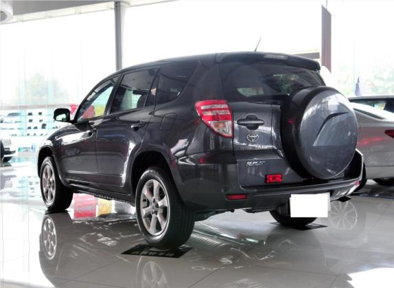 RAV4荣放 2009款 2.0L 自动豪华版 外观   斜后