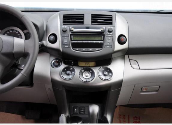 RAV4荣放 2009款 2.4L 自动豪华版 中控类   中控台