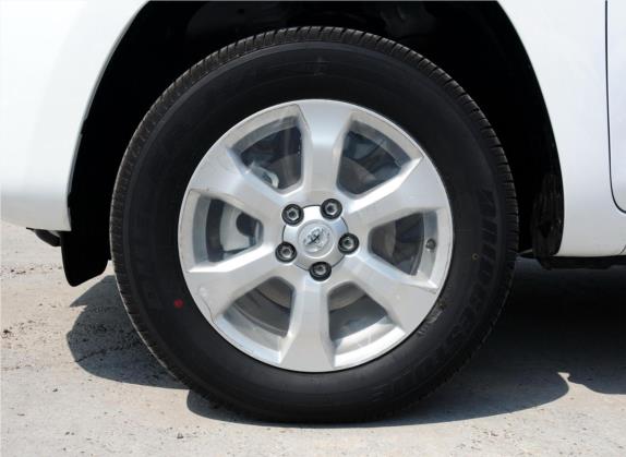 RAV4荣放 2011款 2.0L 自动经典版 其他细节类   前轮