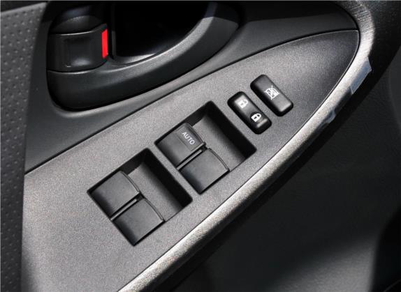 RAV4荣放 2011款 2.0L 自动四驱版 车厢座椅   门窗控制