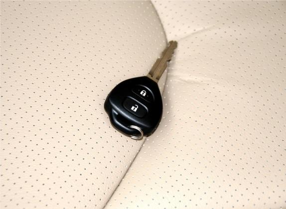RAV4荣放 2011款 2.4L 自动四驱豪华版 其他细节类   钥匙