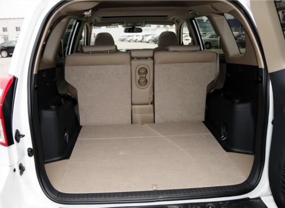 RAV4荣放 2011款 2.4L 自动四驱豪华版 车厢座椅   后备厢