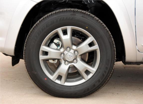 RAV4荣放 2012款 炫装版 2.4L 自动四驱豪华 其他细节类   前轮