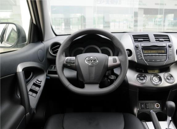 RAV4荣放 2013款 特享版 2.0L 自动精英 中控类   驾驶位