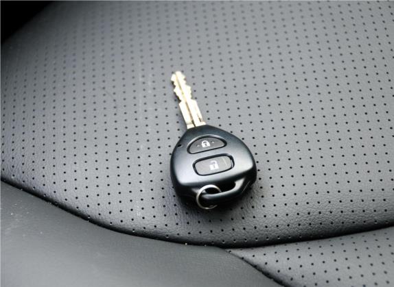 RAV4荣放 2013款 特享版 2.0L 自动精英 其他细节类   钥匙