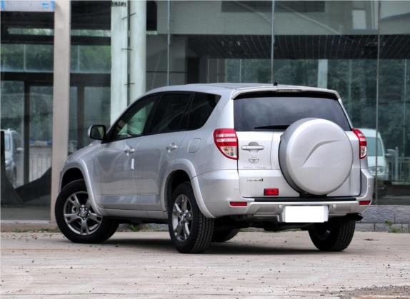 RAV4荣放 2013款 特享版 2.0L 自动精英 外观   斜后